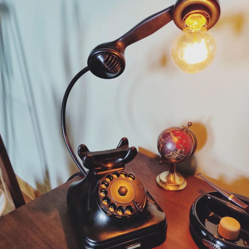 Lampada telefono in bachelite - restauro - vintage - lampade design parma | T056